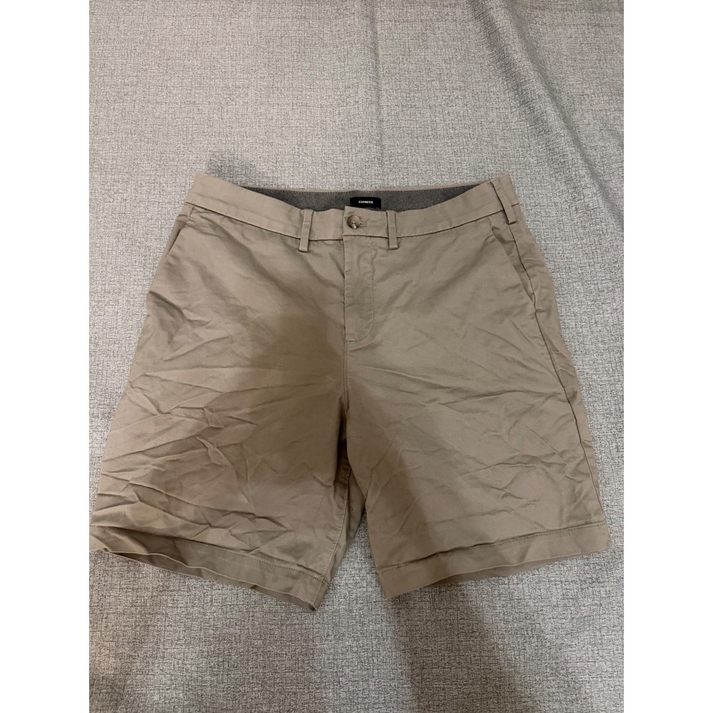 Express Men Slim Fit Chino Shorts Khaki Tan Above the Knee 8 Inch Inseam Size 32